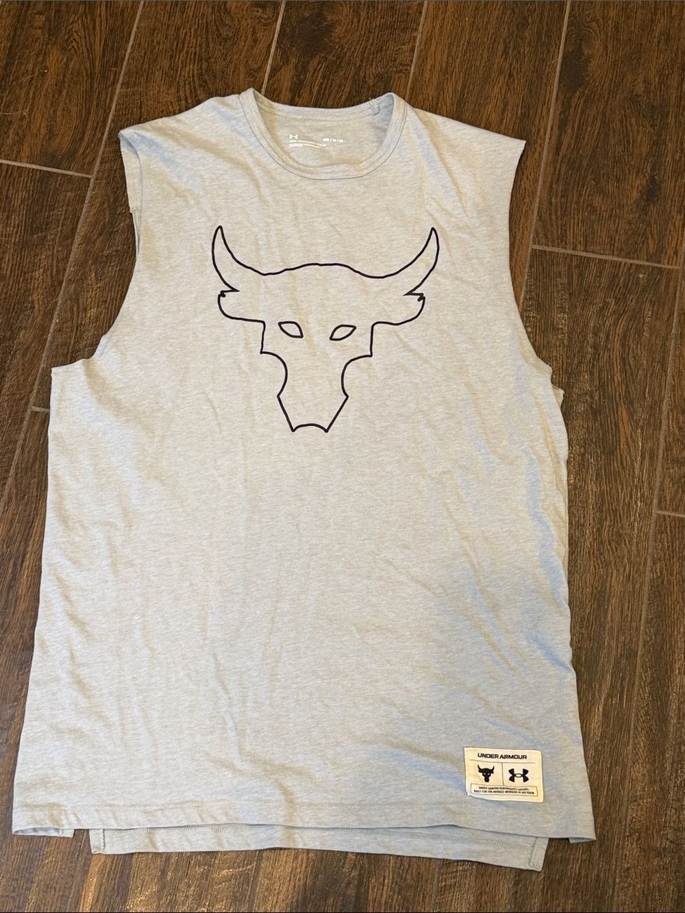 Under Armour Light Gray Sleeveless Training Tank with Bull Logo